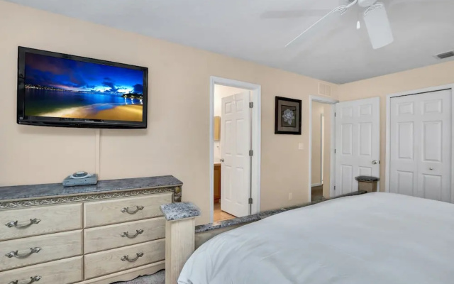 photo 2 of Charming Home With Private Balcony, 4 Miles From Disney! CDC Standards #4ro785