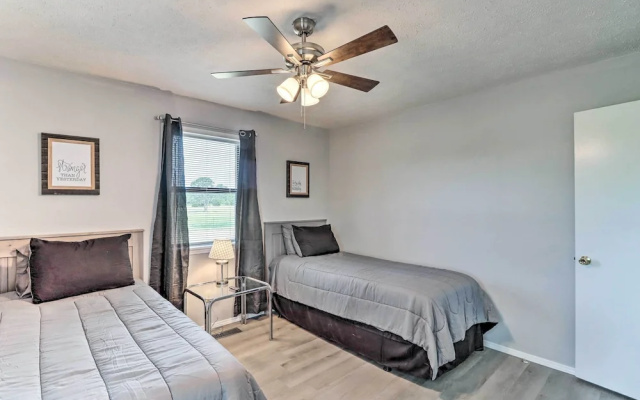 photo 2 of Charming Mountain Home Getaway w/ Gas Grill!