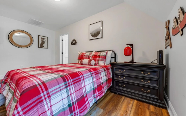 photo 5 of Charming Murphy House With Deck & River Views!