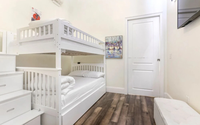 photo 5 of Charming New Orleans Townhouse Near All City Hot Spots