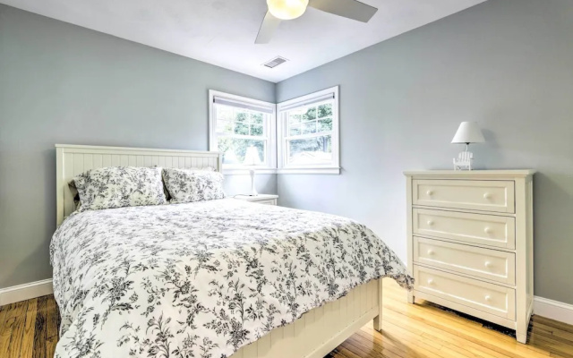 photo 5 of Charming Old Saybrook Cottage < 1 Mi to Beach