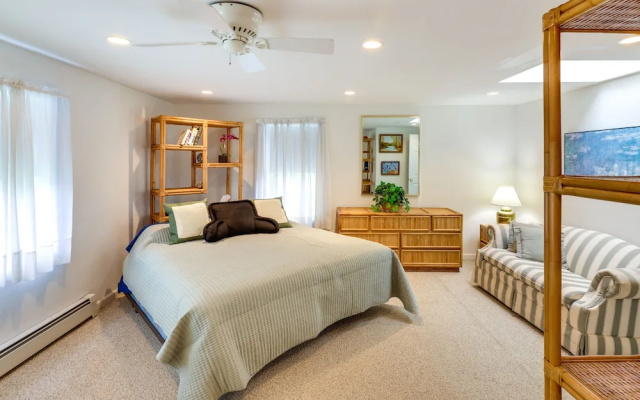 photo 4 of Charming Old Saybrook Home: Half-mi to Sand & Sea!