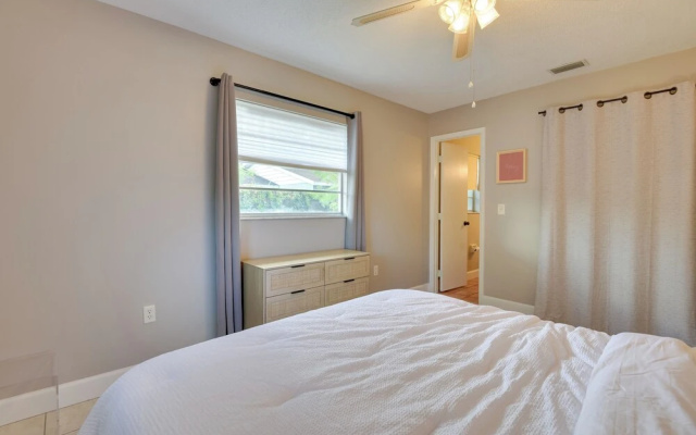 photo 3 of 3 Mi to Riverwalk: Pet-friendly Home w/ Yard!