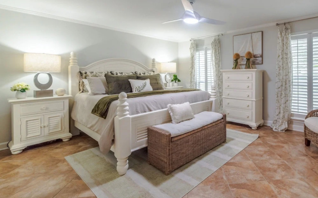 photo 5 of Charming Panama City Beach Cottage - Walk to Ocean
