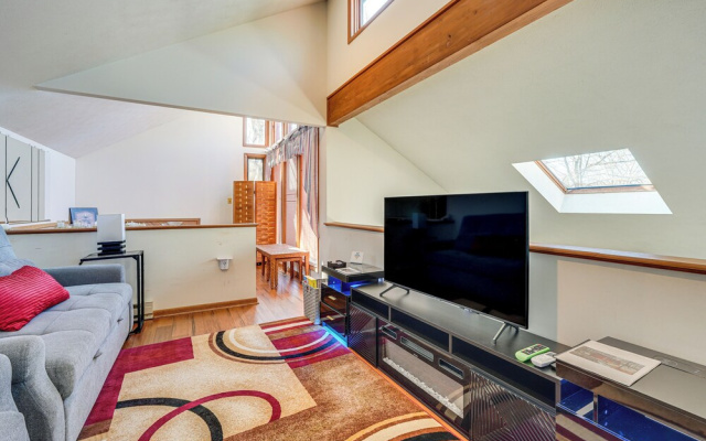photo 2 of Fire Pit & Gas Grill: Charming Poconos Abode!