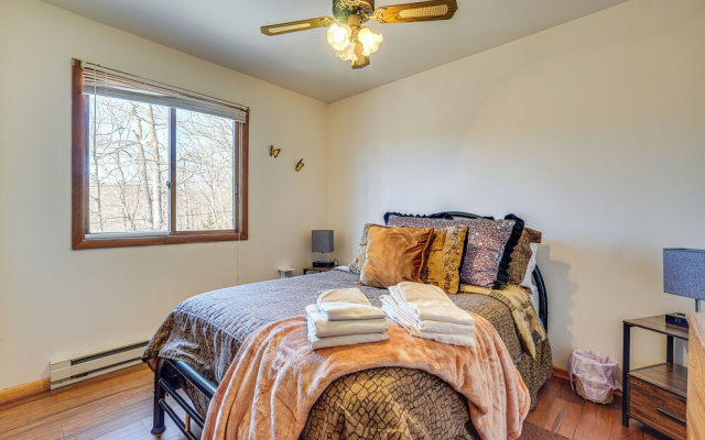 photo 4 of Fire Pit & Gas Grill: Charming Poconos Abode!