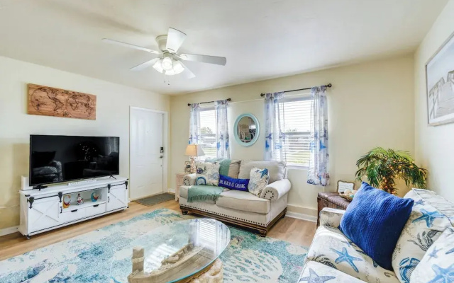 photo 2 of 4 Mi to Beach: Charming Port Charlotte Home!