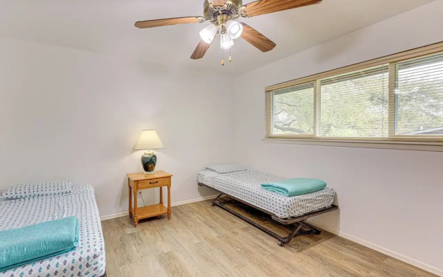 photo 3 of Charming San Antonio Abode ~ 10 Mi to River Walk!