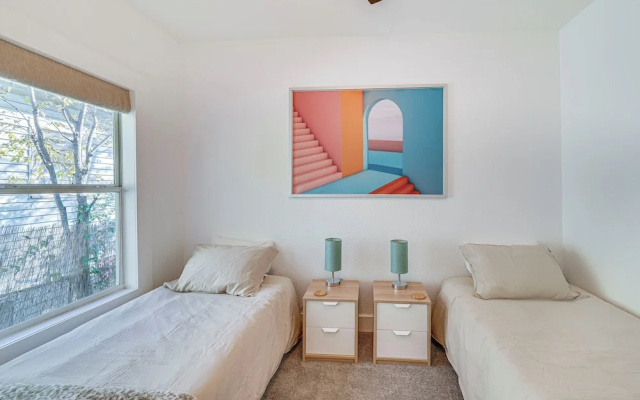 photo 5 of Charming San Antonio Home ~ 2 Mi to The Alamo!