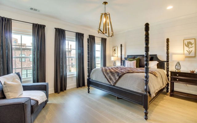 photo 3 of Charming Savannah Townhome - 1 Block to Riverwalk!
