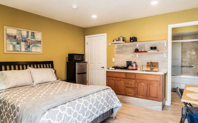 photo 2 of Charming Studio in Hayward