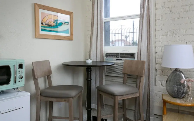 photo 4 of Charming Studio near Downtown! CDC Sanitized!