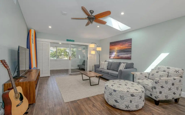 photo 3 of Charming Surf Bungalow Just 30 Seconds to the Beach!
