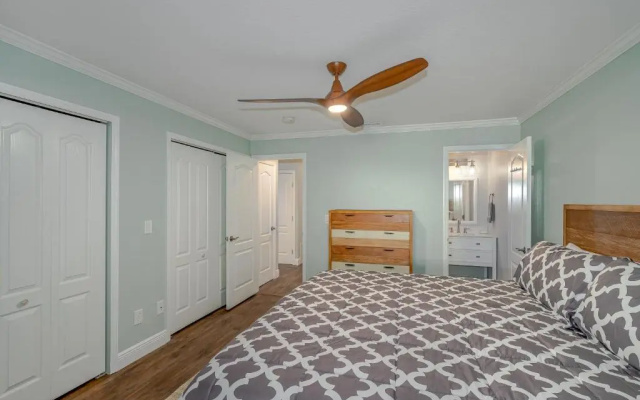 photo 5 of Charming Surf Bungalow Just 30 Seconds to the Beach!