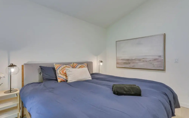photo 2 of Charming Swan Lake Apartment w/ Deck!