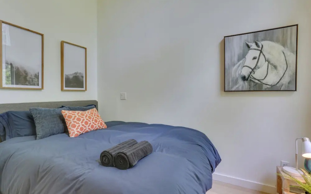 photo 4 of Charming Swan Lake Apartment w/ Deck!