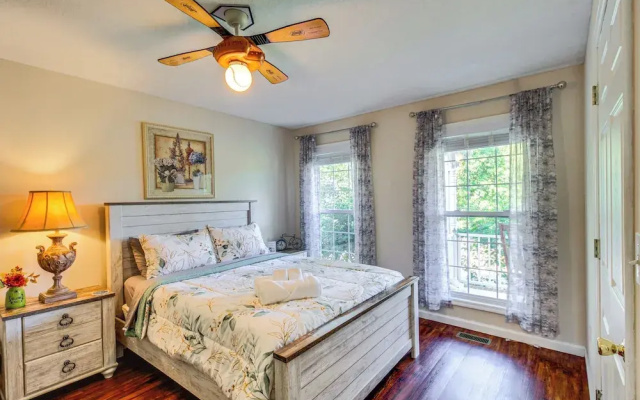photo 4 of Charming Trenton Home w/ Mtn Views & Patio!