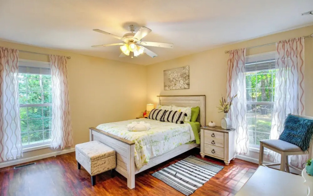 photo 5 of Charming Trenton Home w/ Mtn Views & Patio!