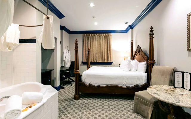 photo 3 of Chateau Avalon Hotel & Spa
