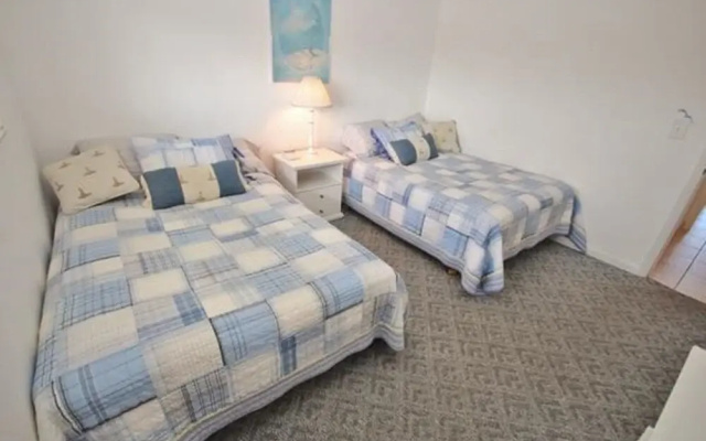 photo 3 of Chateau by the Sea 31C Apartment 2