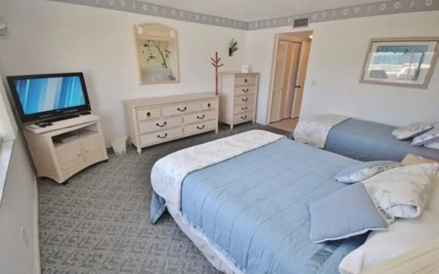 photo 5 of Chateau by the Sea 31C Apartment 2