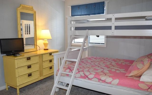 photo 4 of Chateau By The Sea M2 - 2 Br Condo