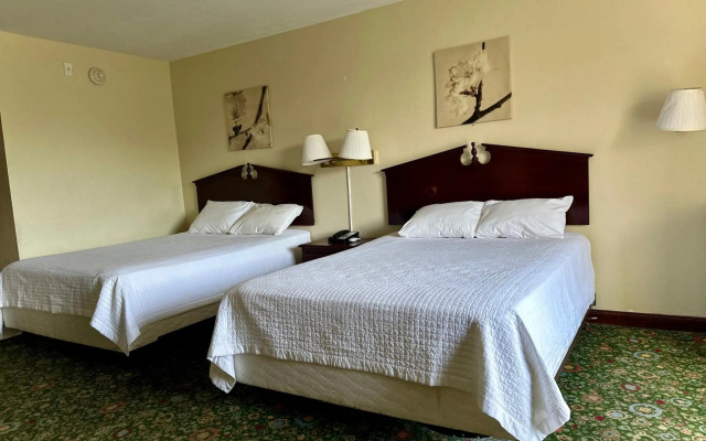 photo 2 of Chateaubleau Hotel