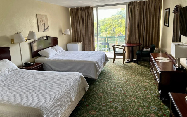 photo 3 of Chateaubleau Hotel