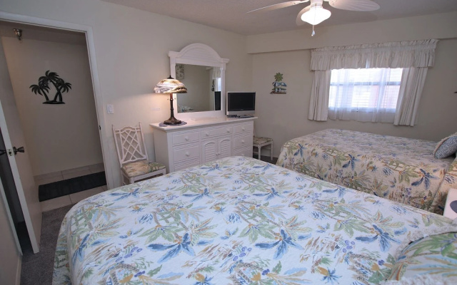 photo 2 of Chateaux 208 Apartment