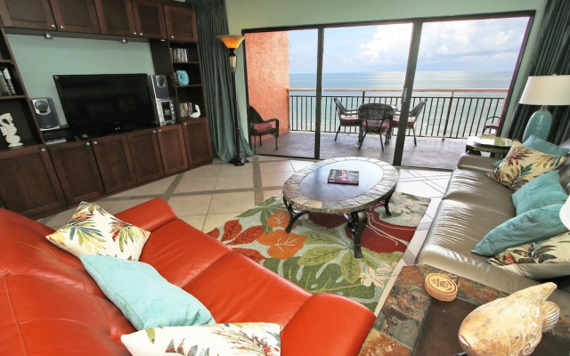 photo 2 of Chateaux 503 Apartment