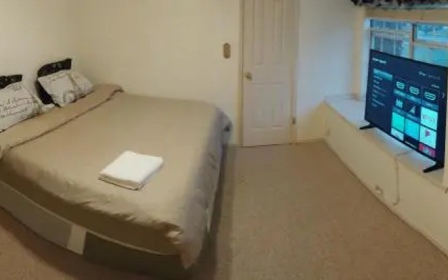 photo 2 of Cheap Private Room In a House