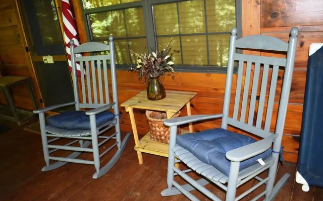 photo 4 of Cheery Dog Cabin