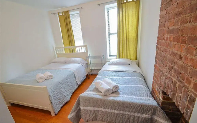 photo 3 of Chelsea Apartment