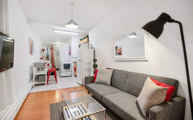 photo 4 of Chelsea Condo - Near Restaurants, Shops, & Trains
