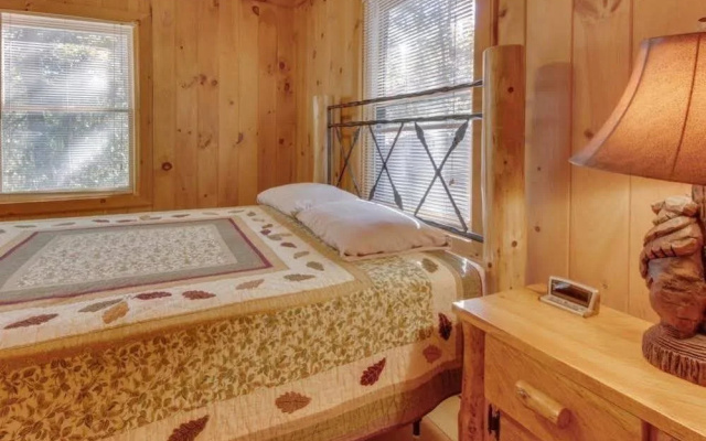 photo 3 of Cherokee Point Cabin