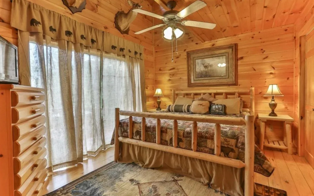 photo 4 of CHEROKEE SUNRISE LODGE Apartment 4 NEVAEH CABIN RENTALS