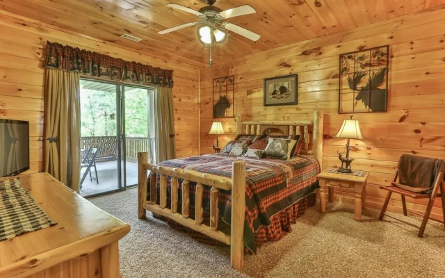 photo 5 of CHEROKEE SUNRISE LODGE Apartment 4 NEVAEH CABIN RENTALS