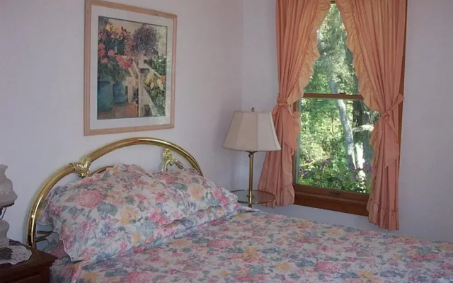 photo 5 of Chesapeake Inn of Lenox