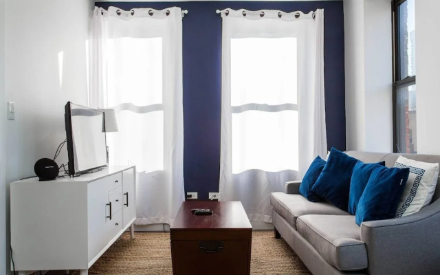 photo 5 of Chestnut Charm - Modern 1 BDR in Downtown