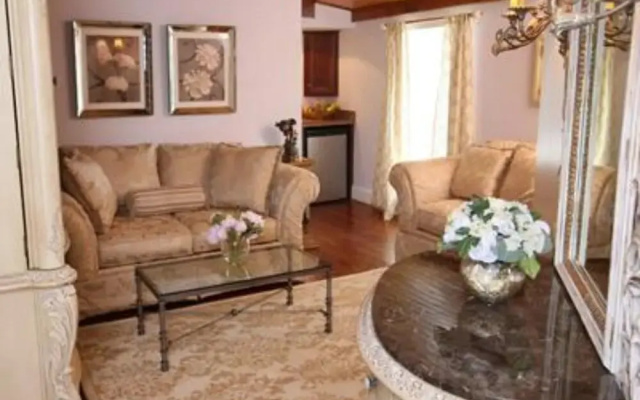 photo 4 of Chestnut Hill Bed & Breakfast
