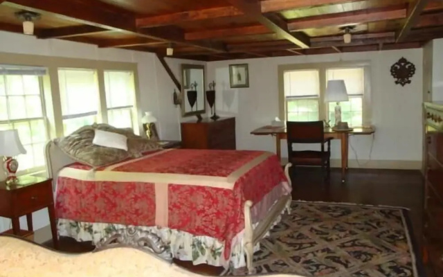 photo 2 of Chestnut Lodge