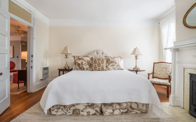 photo 4 of Chestnut Street Inn B&B