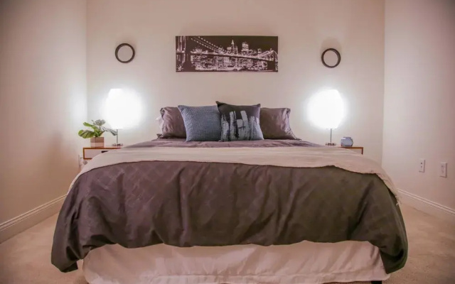 photo 5 of Chic 1BR Apt in the Heart of Downtown