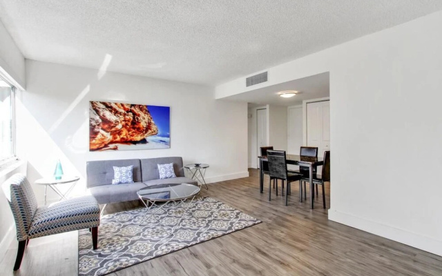 photo 2 of Chic 1BR in Coconut Grove by Sonder