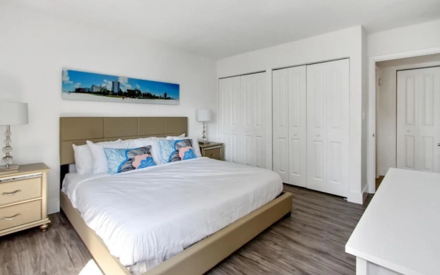 photo 5 of Chic 1BR in Coconut Grove by Sonder