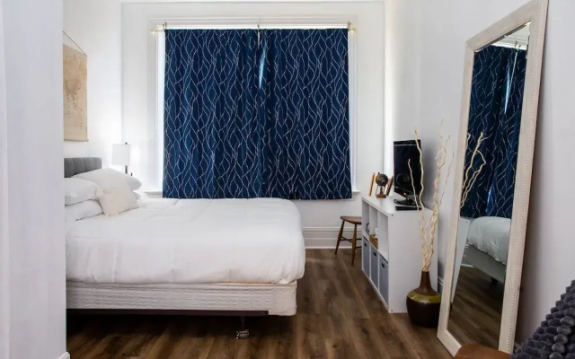 photo 2 of Chic 1br/1ba Midtown Apartment 1 Bedroom Apts by RedAwning