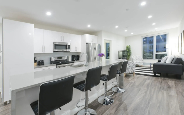 photo 4 of Chic 3BR in Lower Roxbury by Sonder
