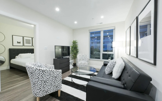 photo 5 of Chic 3BR in Lower Roxbury by Sonder