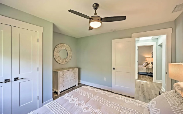photo 2 of Naples Home w/ Patio < 1 Mi to Beaches!