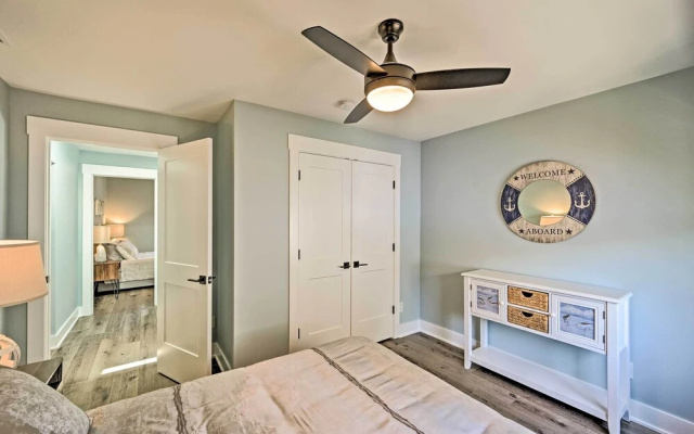 photo 3 of Naples Home w/ Patio < 1 Mi to Beaches!